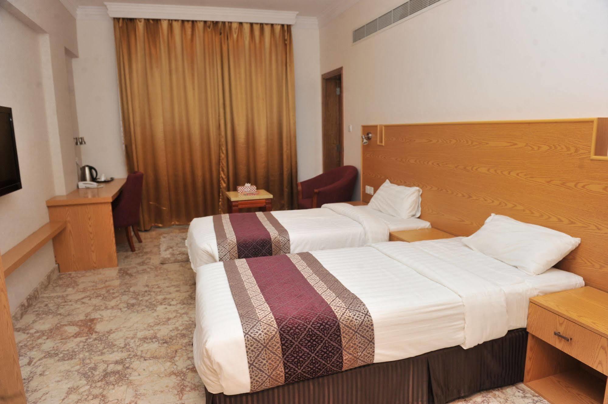 Al Reef Hotel Muscat Exterior photo